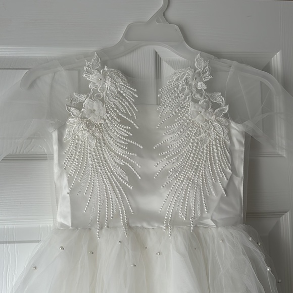 Brand New- Pearled skirt flower girl dress with bow and train. - Picture 2 of 8